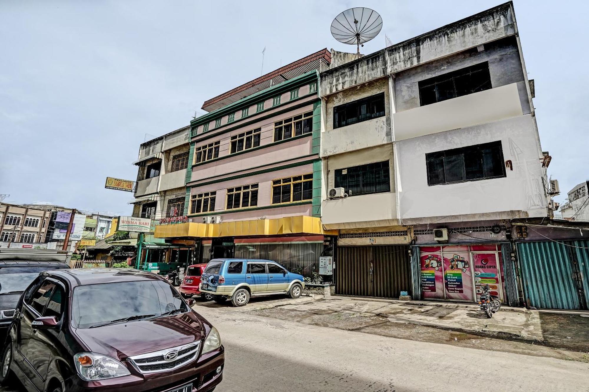 Super Oyo 91805 Hotel Wisma Bari باليمبانغْ المظهر الخارجي الصورة