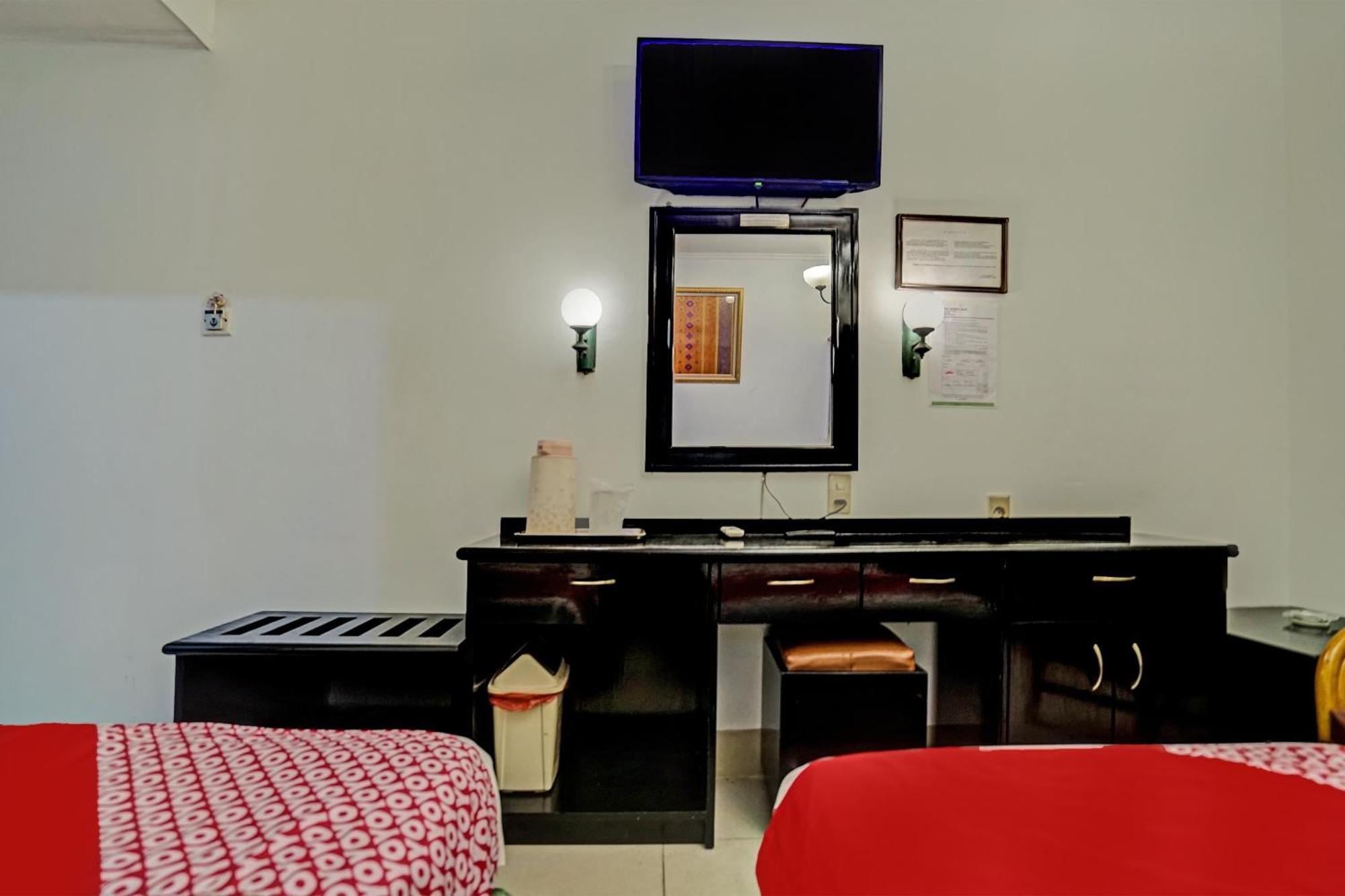 Super Oyo 91805 Hotel Wisma Bari باليمبانغْ المظهر الخارجي الصورة